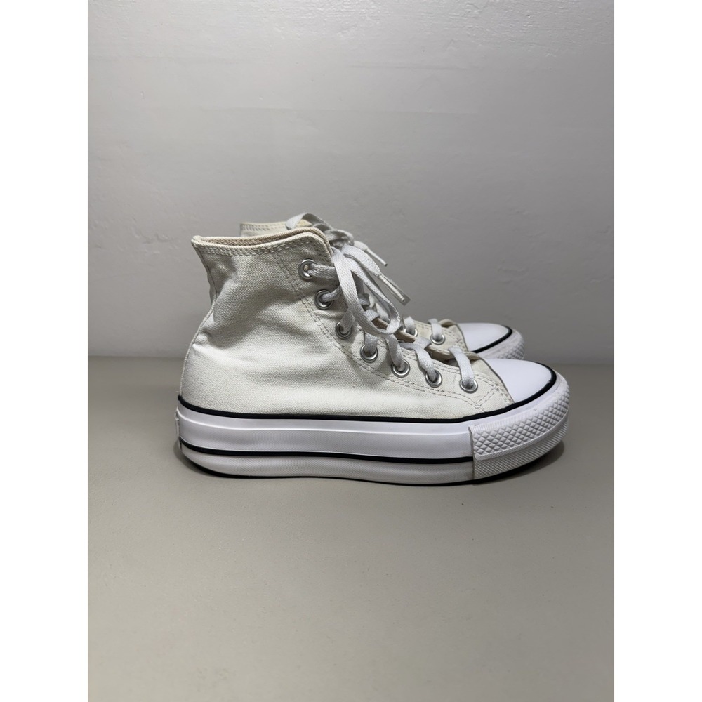Converse Women's Chuck Taylor All Star Hi Platform Size 6 White 560846F